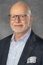 Headshot of Joe Ruiz